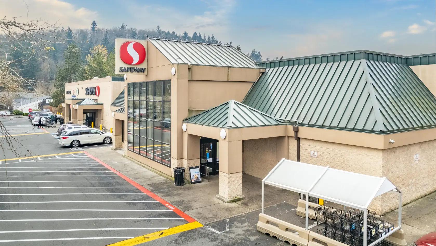 Photo of Safeway grocery store