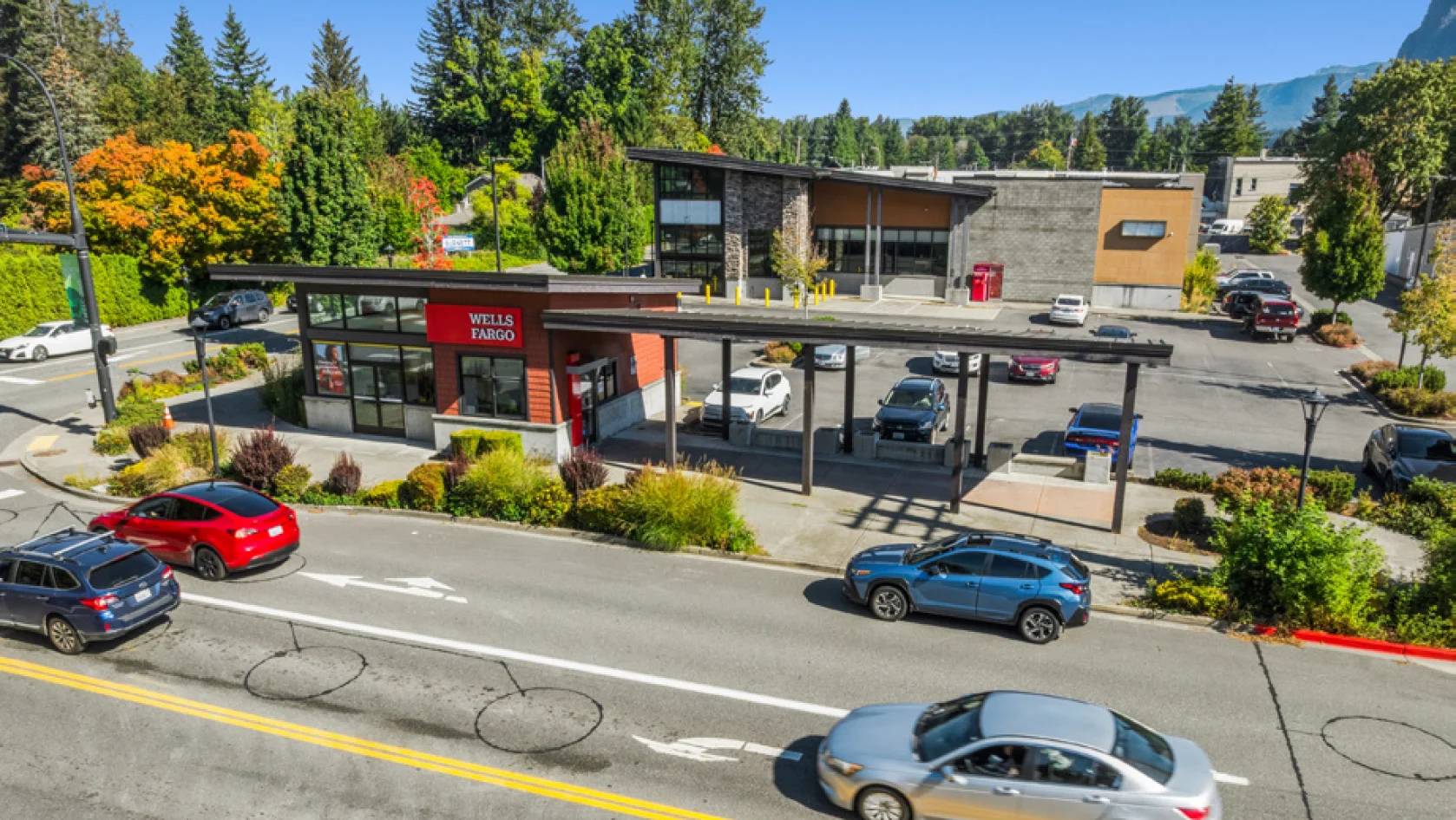 Photo of Wells Fargo Borgen Plaza in North Bend, WA